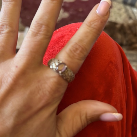 Amethyst ring with crystal pave - Picture 2 of 2